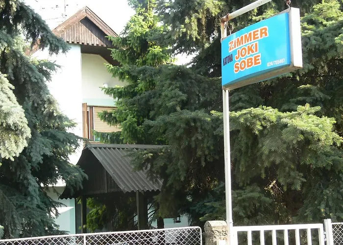 Joky Katona & アパート